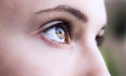 Коронавирус провоцирует поражение глаз